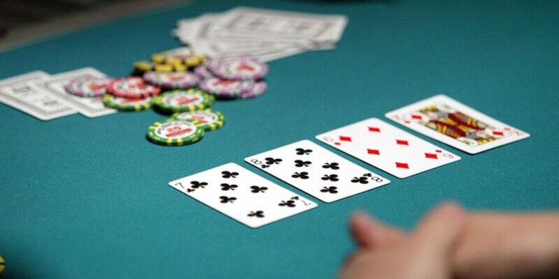 Cách chơi Poker chi tiết, dễ hiểu cho người mới